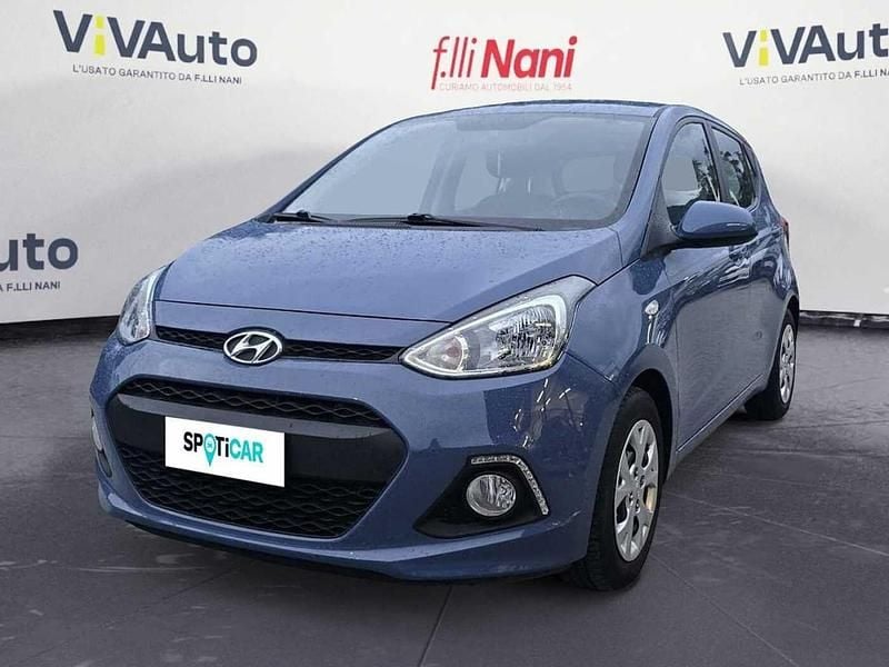 Blu Usata 2016 Hyundai i10 Comfort Utilitaria | 8900 € (Buon prezzo) - Immagine 1/4