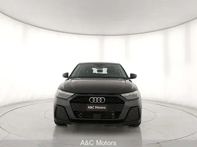 Usata Audi A1 Sportback Business 116 CV (85 kW) 2025 Grigio Utilitaria