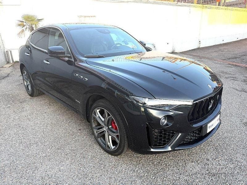 Usata Maserati Levante 275 CV (202 kW) 2020 Nero SUV