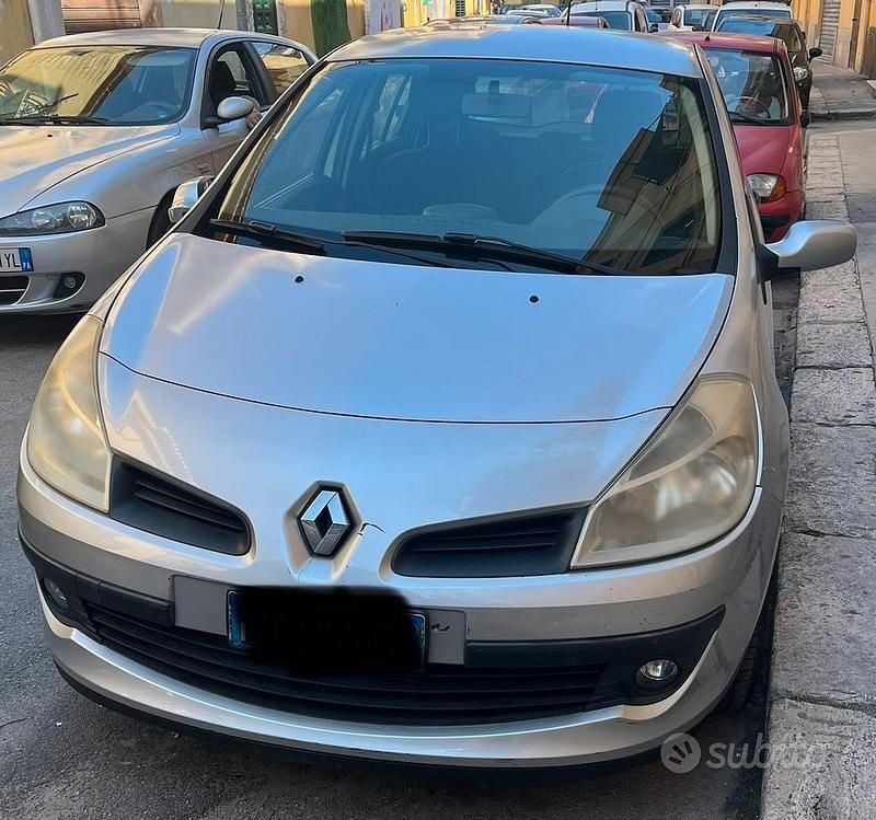Usata Renault Clio II 2009 Berlina
