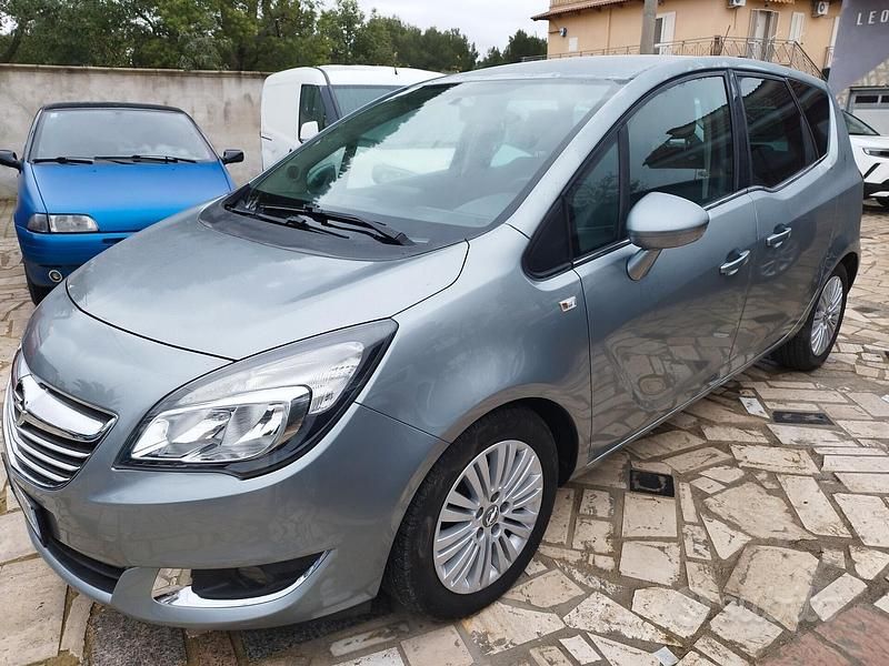Usata Opel Meriva Cosmo 110 CV (80 kW) 2014 Grigio Monovolume