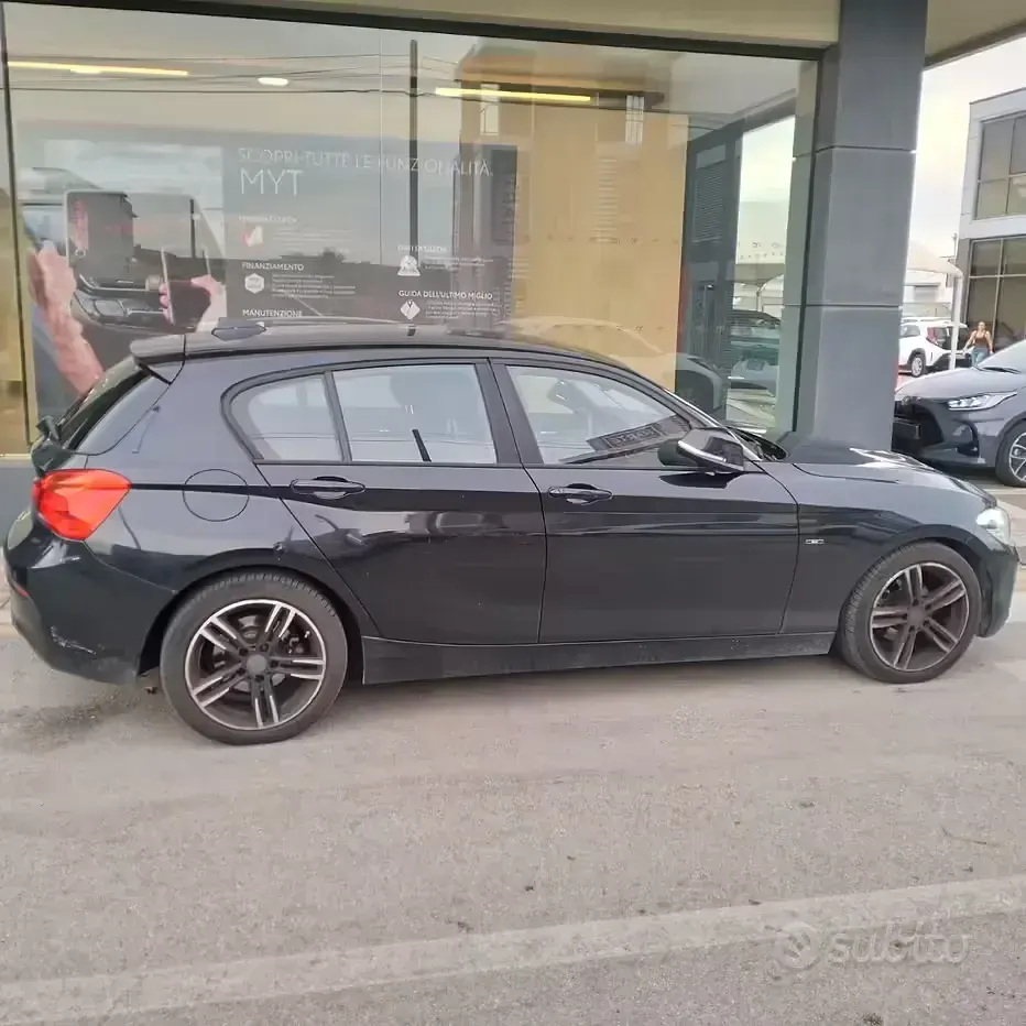 Usata BMW 118 150 CV (110 kW) 2015 Nero Utilitaria