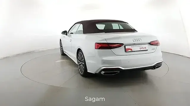 Usata Audi A5 Cabriolet S-Line 204 CV (150 kW) 2023 Bianco ghiaccio metallizzato Cabrio