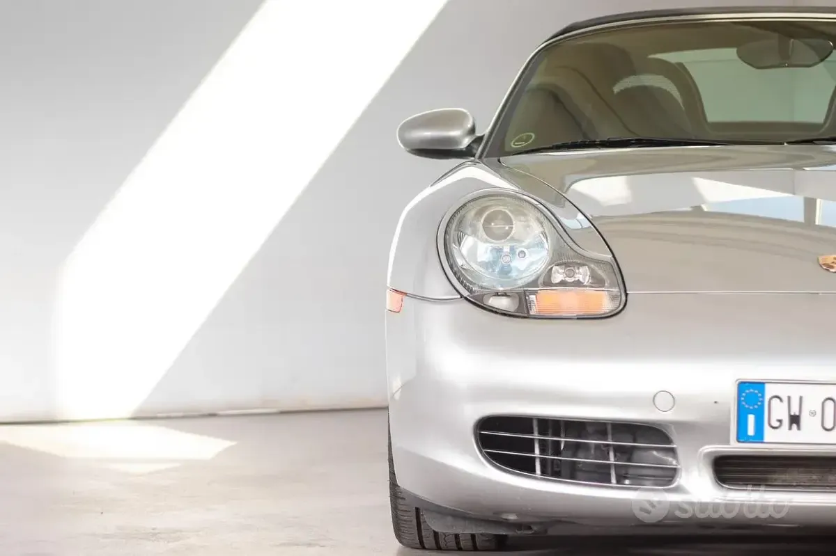 Usata Porsche Boxster S 252 CV (185 kW) 2001 Grigio Cabrio