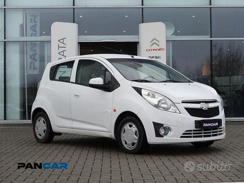 Bianco Usata 2011 Chevrolet Spark LS Utilitaria | 3900 € (Buon prezzo) - Immagine 1/4