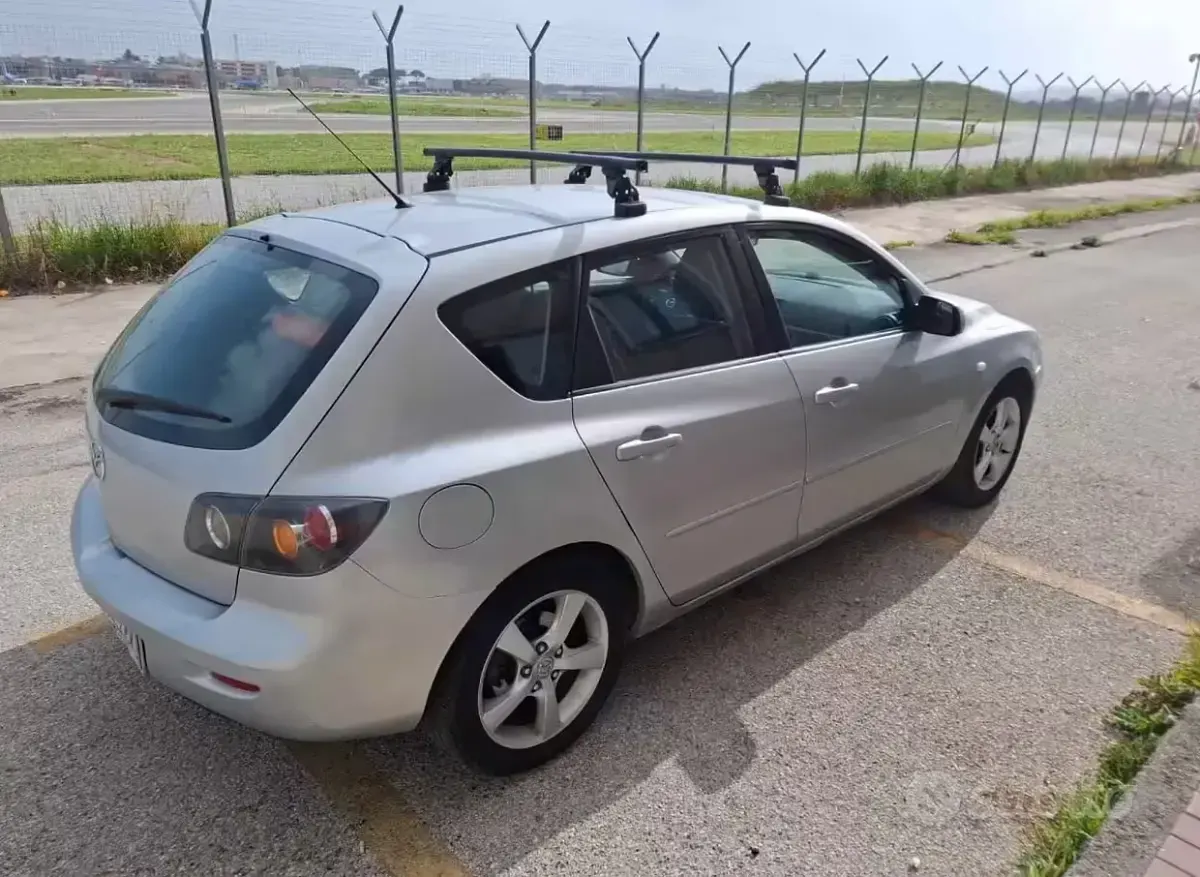 Usata Mazda 3 105 CV (77 kW) 2006 Grigio Berlina