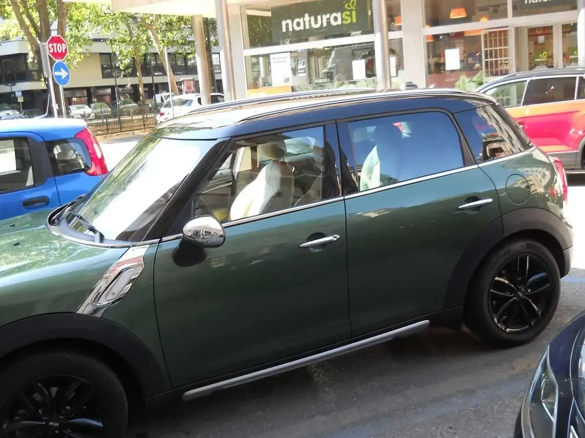 Usata Mini Cooper D Countryman 111 CV (81 kW) 2016 Verde SUV