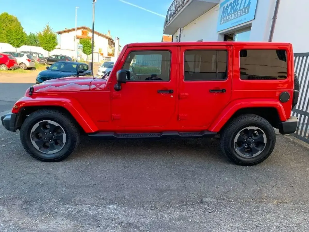 Usata Jeep Wrangler Unlimited 200 CV (147 kW) 2015 Rosso SUV