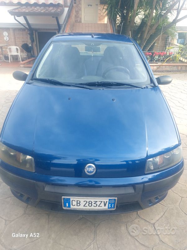 Blu Usata 2003 Fiat Punto Due volumi | 2300 € (Molto cara) - Immagine 1/4