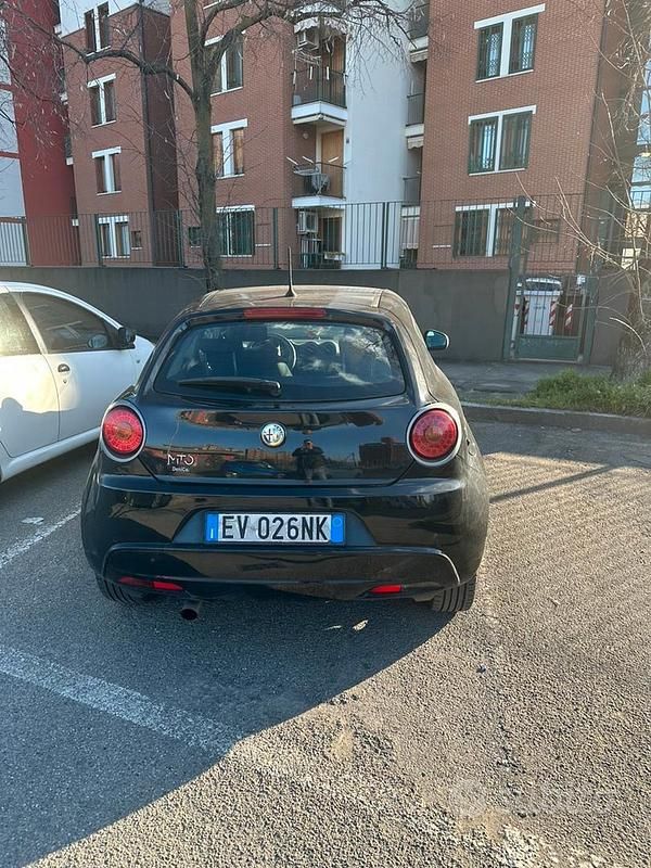 Usata Alfa Romeo MiTo 78 CV (57 kW) 2015 Nero Utilitaria