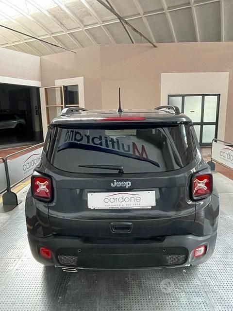 Usata Jeep Renegade Limited 130 CV (95 kW) 2022 Grigio SUV