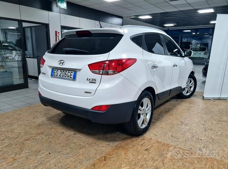 Usata Hyundai ix35 Comfort 136 CV (100 kW) 2013 Bianco SUV