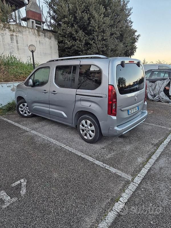Usata Opel Combo Life 131 CV (96 kW) 2020 Grigio Monovolume