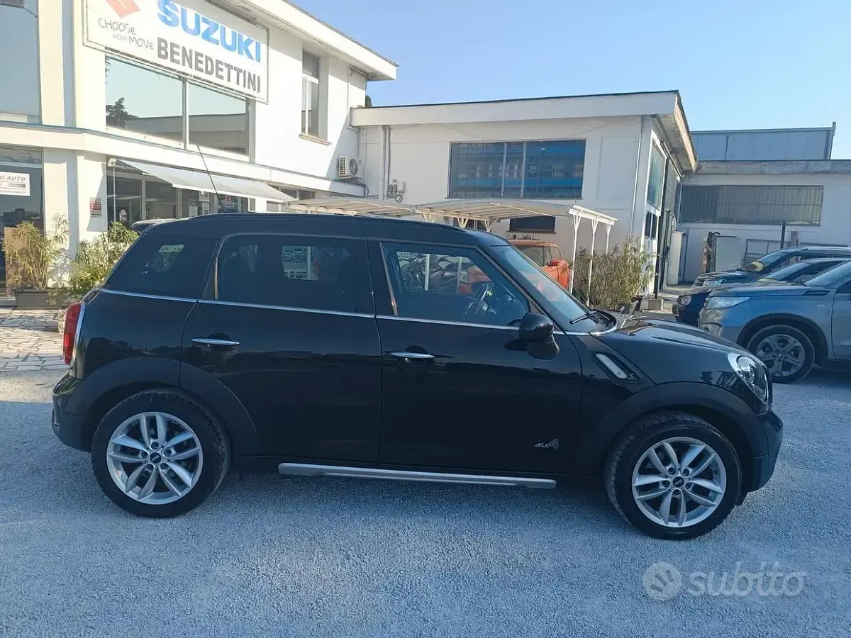 Usata Mini Cooper S Countryman 190 CV (139 kW) 2016 Nero SUV