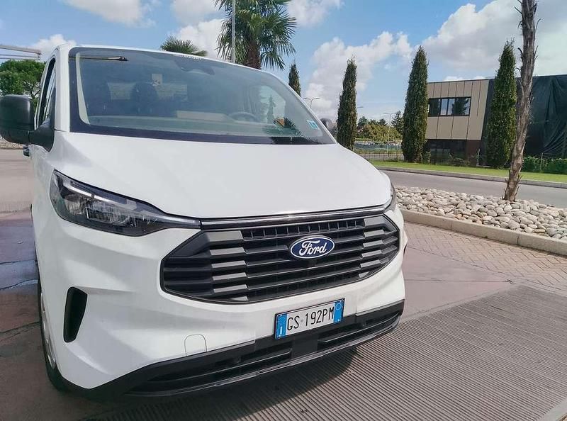 Usata 2024 Ford Transit Custom Due volumi | 25.800 € - Immagine 1/4