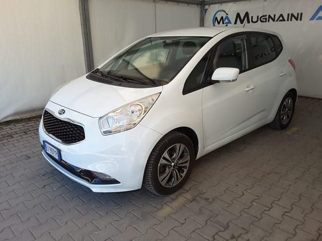 Usata Kia Venga 90 CV (66 kW) 2015 Bianco Utilitaria