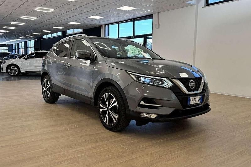 Grigio Usata 2019 Nissan Qashqai N-Connecta SUV | 14.900 € (Buon prezzo) - Immagine 1/4