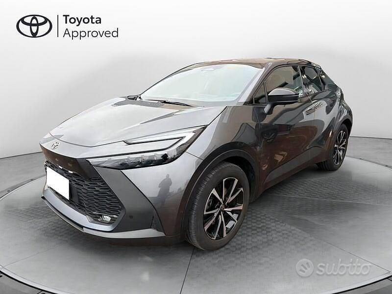 Usata Toyota C-HR Trend 223 CV (164 kW) 2025 Grigio SUV