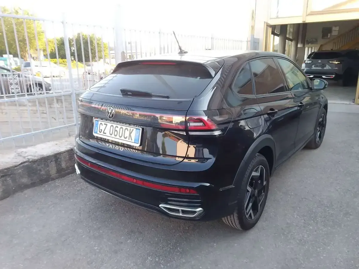 Usata VW Taigo R-line 116 CV (85 kW) 2025 Nero SUV