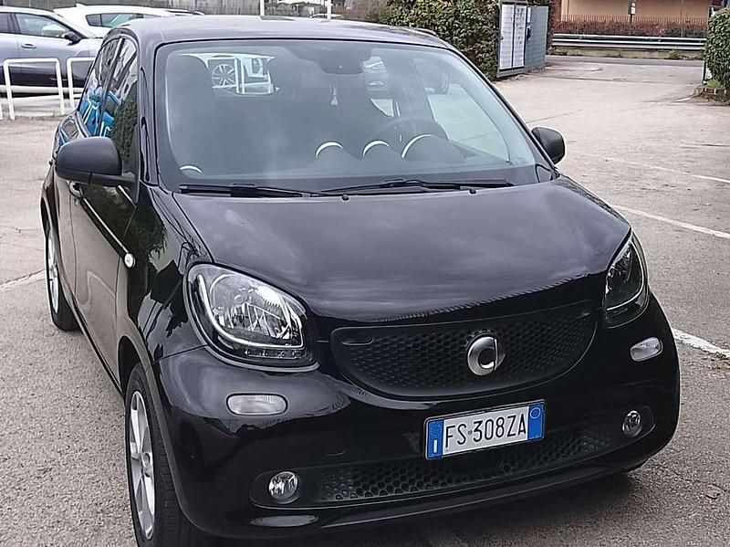 Usata Smart ForFour Passion 71 CV (52 kW) 2018 Nero Utilitaria