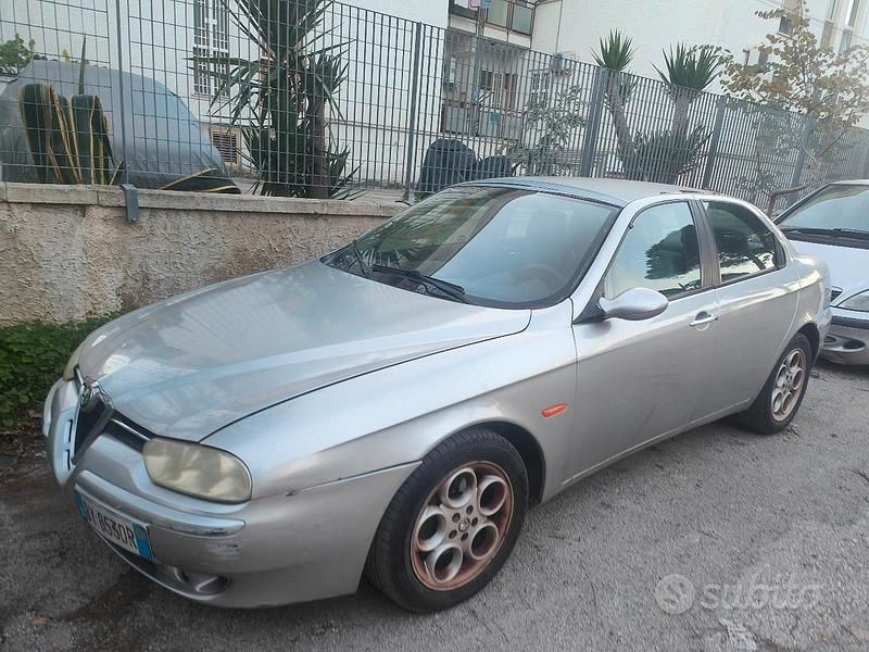 Usata Alfa Romeo 156 150 CV (110 kW) 2002 Grigio Berlina