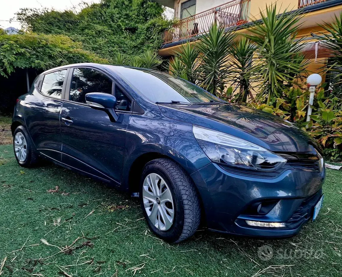 Usata Renault Clio IV Intens 75 CV (55 kW) 2017 Berlina