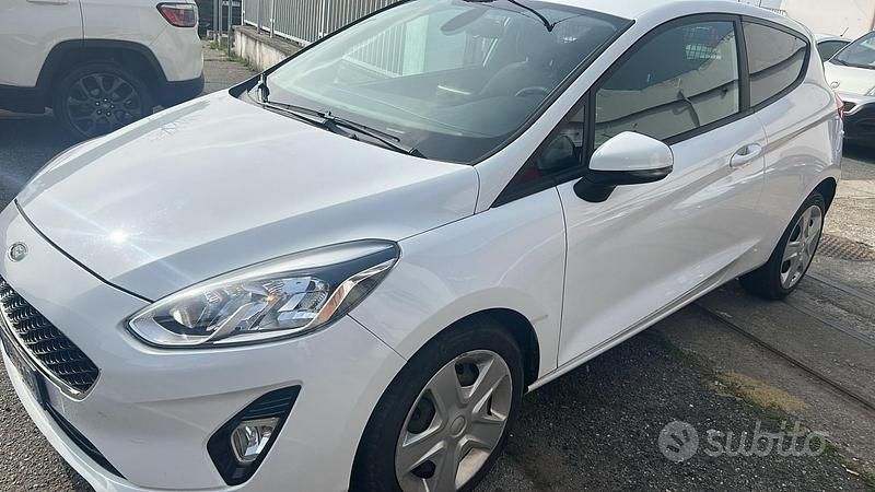 Usata Ford Fiesta Trend 85 CV (62 kW) 2020 Bianco Utilitaria