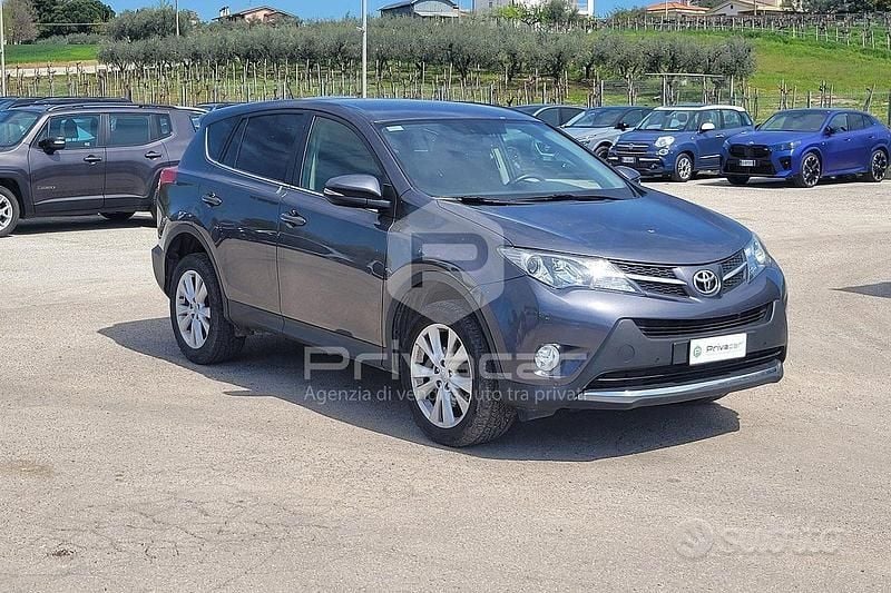 Usata Toyota RAV4 Style 150 CV (110 kW) 2013 Grigio SUV