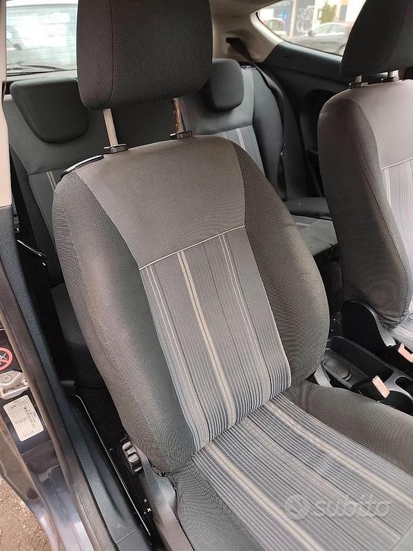 Usata Ford Fiesta 2009 Grigio Utilitaria