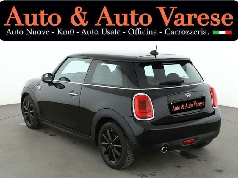 Usata Mini ONE 102 CV (75 kW) 2017 Nero Utilitaria