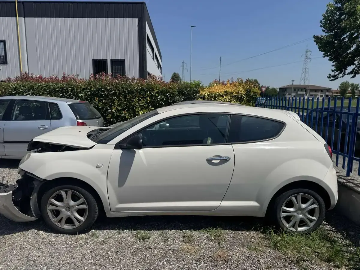 Usata Alfa Romeo MiTo Progression 79 CV (58 kW) 2011 Beige Utilitaria