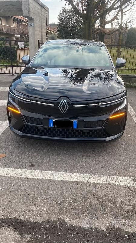 Usata Renault Mégane 2023 Nero Berlina