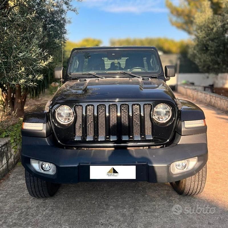 Nero Usata 2020 Jeep Wrangler Unlimited Sahara SUV | 39.900 € (Ottimo prezzo) - Immagine 1/4