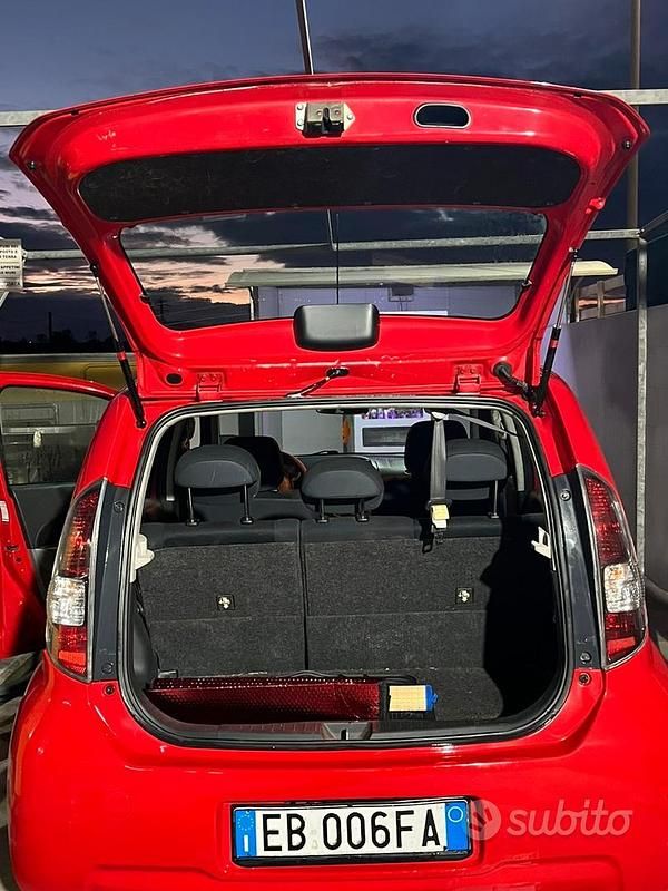 Usata Subaru Justy 69 CV (50 kW) 2011 Rosso Utilitaria