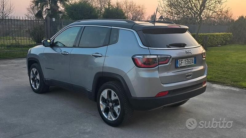 Usata Jeep Compass 140 CV (102 kW) 2019 Grigio SUV