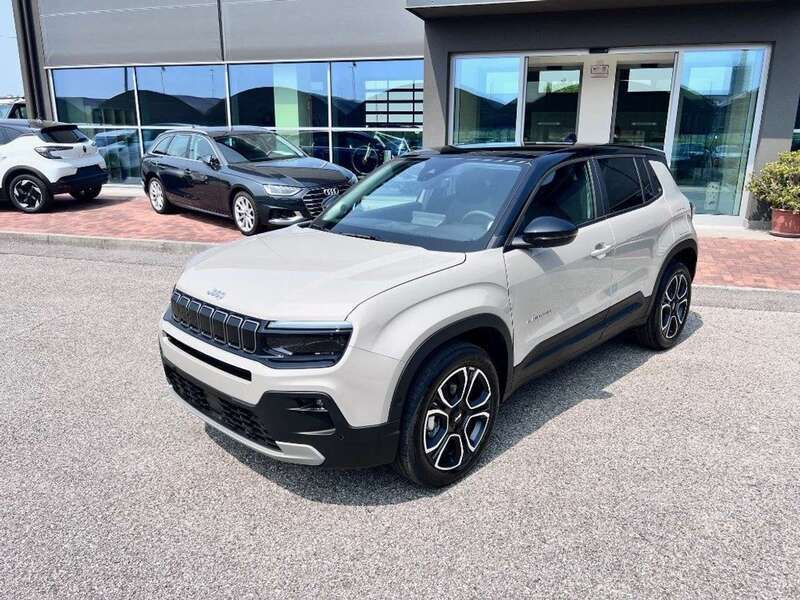 Nuova Jeep Avenger Summit 101 CV (74 kW) 2025 Beige SUV