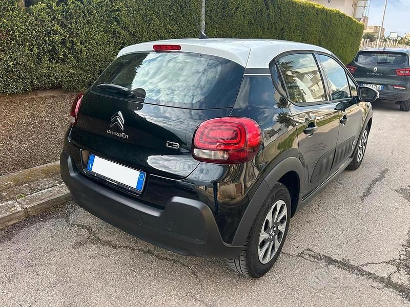 Usata Citroën C3 Shine 75 CV (55 kW) 2017 Nero Berlina