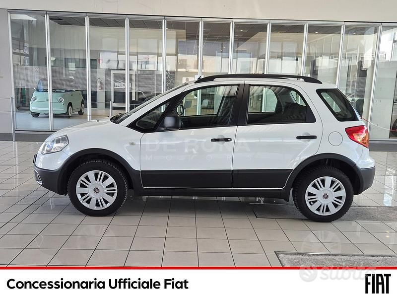 Usata Fiat Sedici Dynamic 120 CV (88 kW) 2011 Bianco SUV