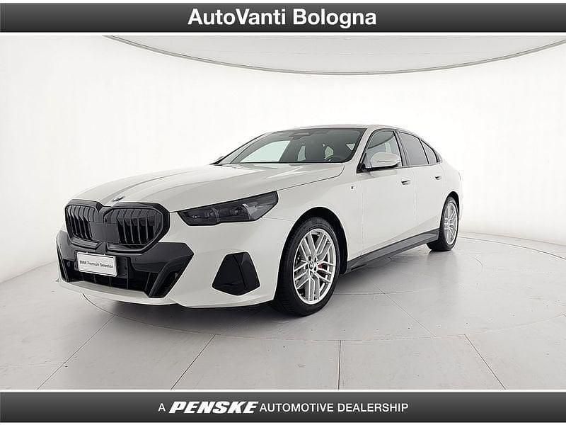 Bianco Usata 2023 BMW 520 M Sport Tre volumi | 50.980 € (Ottimo prezzo) - Immagine 1/3
