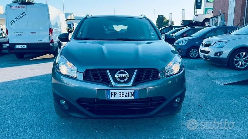 Usata Nissan Qashqai +2 Tekna 130 CV (95 kW) 2013 Grigio SUV