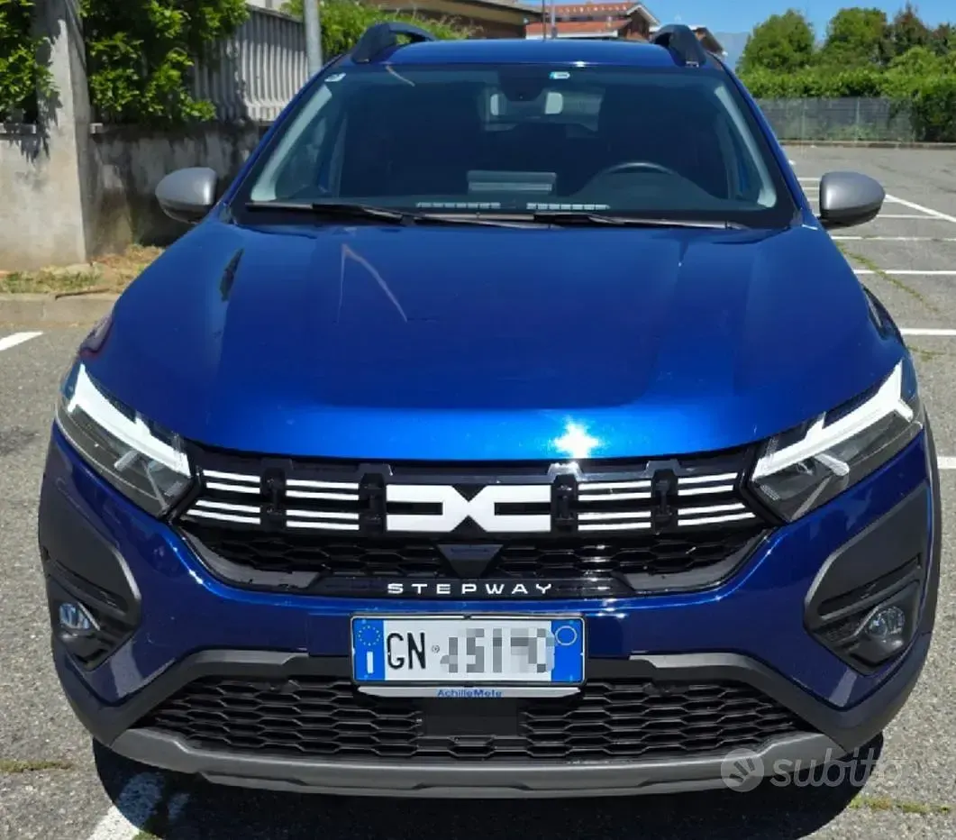 Usata Dacia Sandero 101 CV (74 kW) 2023 Bluazzurro Berlina