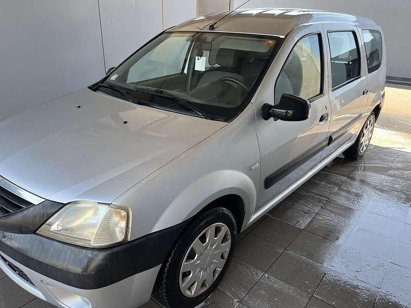 Usata Dacia Logan Ambiance 75 CV (55 kW) 2008 Berlina