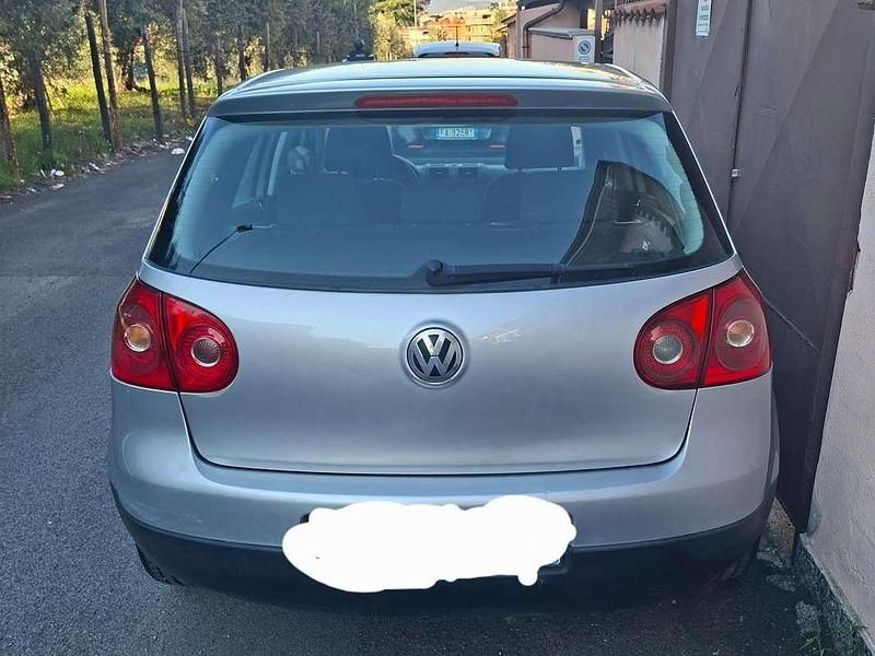 Usata VW Golf IV Trendline 105 CV (77 kW) 2005 Berlina