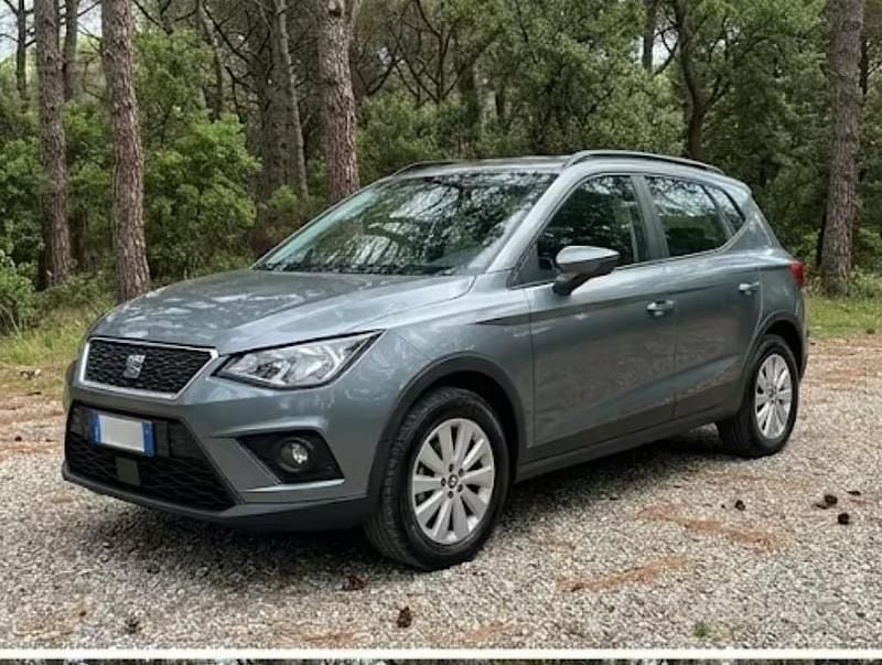 Usata Seat Arona Style 115 CV (84 kW) 2017 Grigio SUV