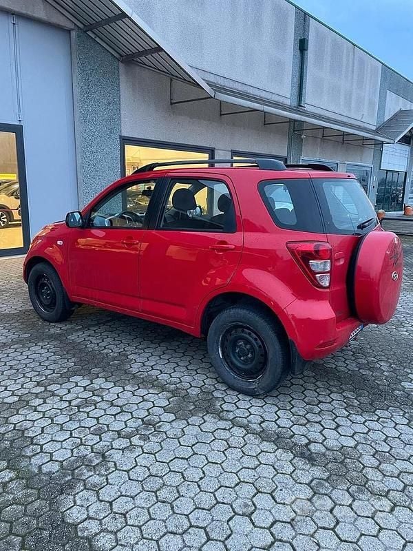 Usata Daihatsu Terios 105 CV (77 kW) 2007 Rosso SUV