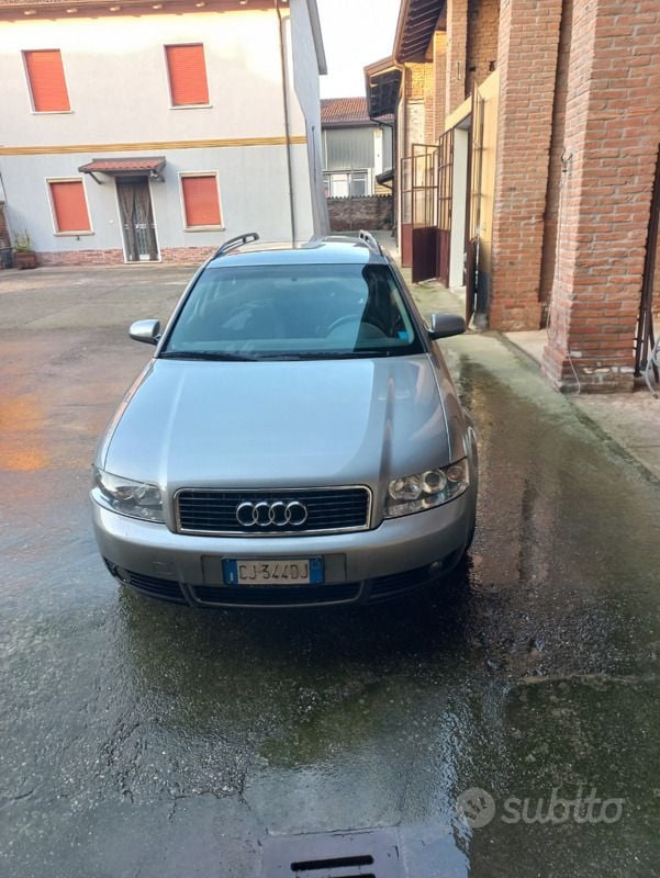 Grigio Usata 2003 Audi A4 Station wagon | 1000 € (Super prezzo) - Immagine 1/4