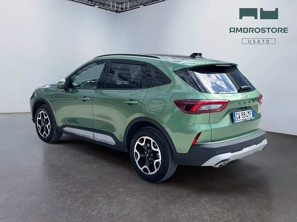 Usata Ford Kuga Active 180 CV (132 kW) 2024 Bursting green SUV