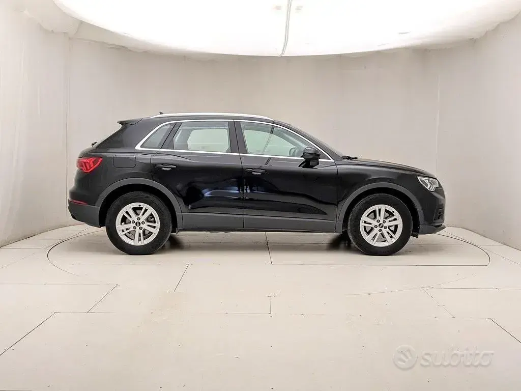 Usata Audi Q3 Business 150 CV (110 kW) 2021 Nero SUV