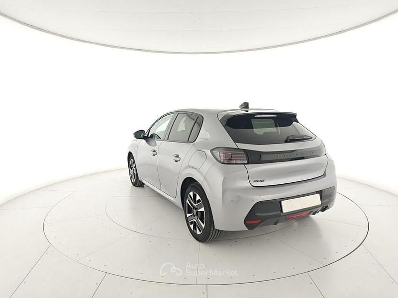 Usata Peugeot 208 Allure 101 CV (74 kW) 2025 Argento Utilitaria
