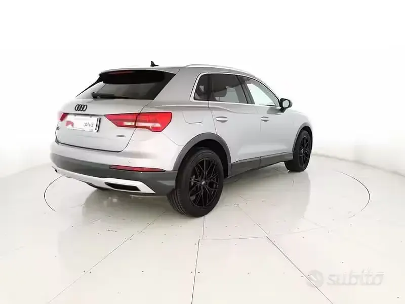 Usata Audi Q3 Business 190 CV (139 kW) 2019 Argento SUV